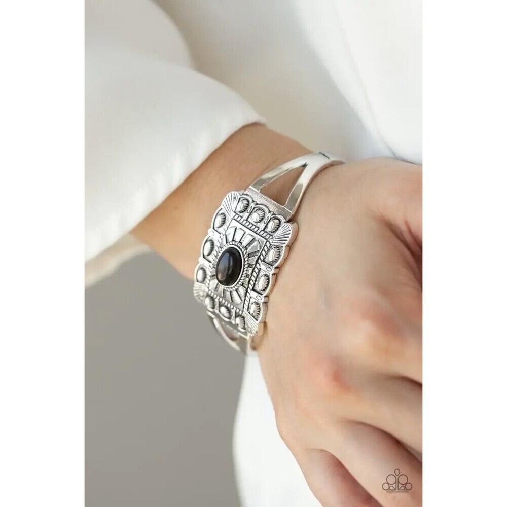 Big House on the Prairie Black Bracelet (11)